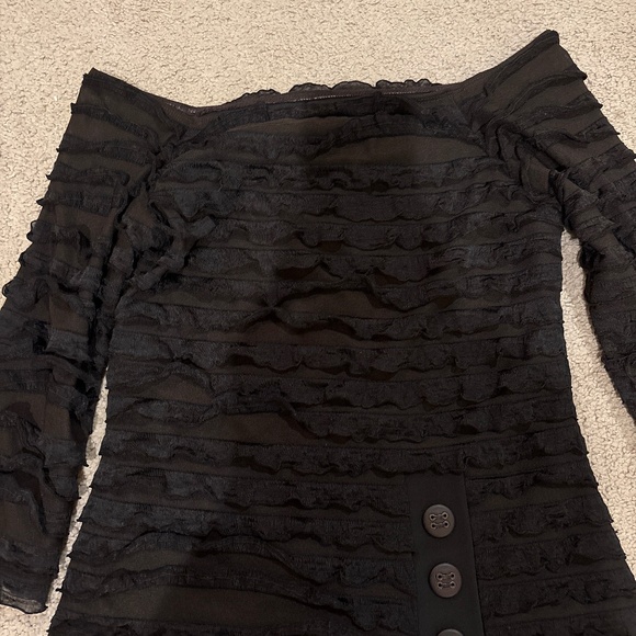Frank Lyman Design - Picture 1 of 1